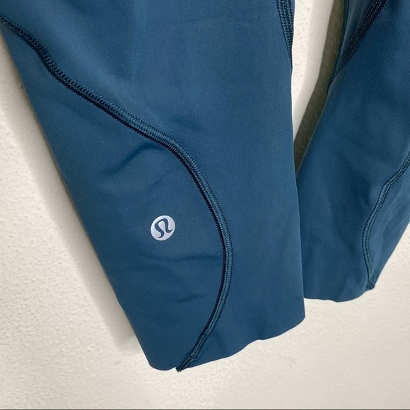 Lululemon Run The Day Crop Submarine / Black - Picture 4 of 9